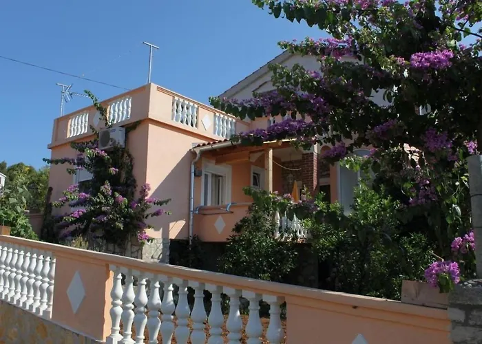 Ralje Apartamento *